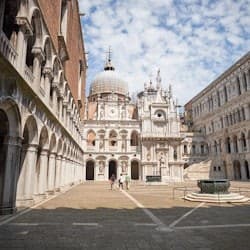 Doge's Palace: Fast Track Entry