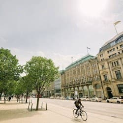 Hamburg: Self-Guided Audio Tour