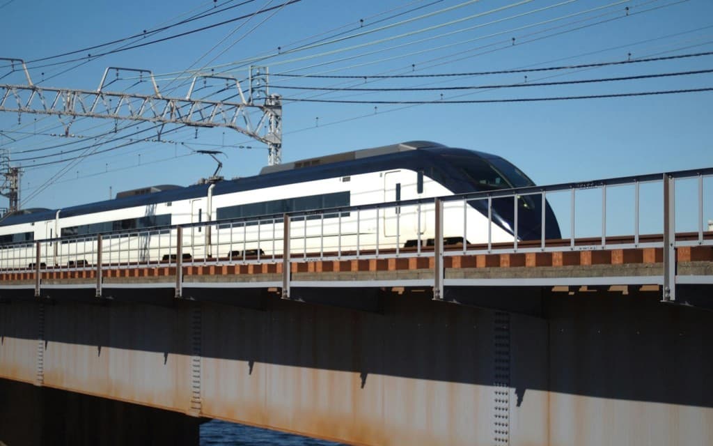 Keisei Skyliner Express: One-Way/Round-Trip Train Transfers Between Narita Airport & Ueno/Nippori Station (Skyliner One-Way Ticket + 24 hour Tokyo Subway Pass)