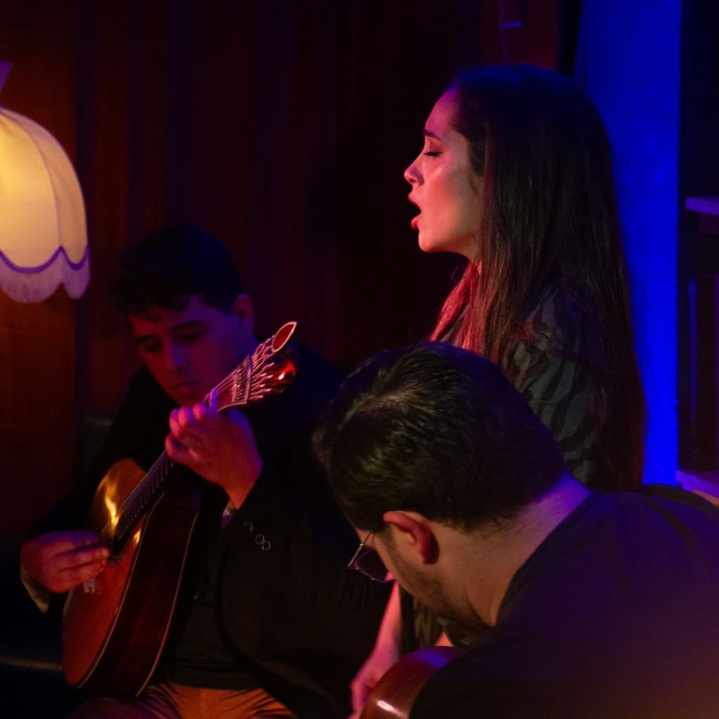 Lisbon: Fado Concert + 1 Drink
