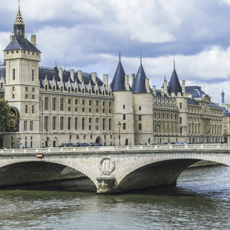 The Conciergerie: Paris Royal Palace and Revolutionary Prison