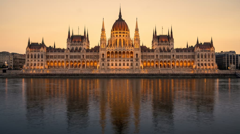 Hungarian Parliament Night Tour