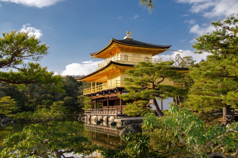 Kyoto Half-Day Temple Tour: Kinkaku-ji, Ginkaku-ji, Kiyomizu-dera