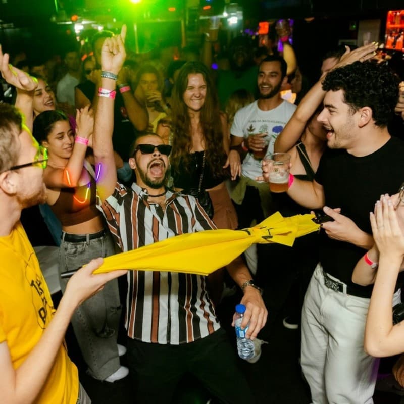 Lisbon Pub Crawl: Nightlife Experience