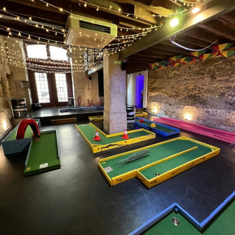 Lisbon Minigolf Experience: Indoor Fun for All Ages