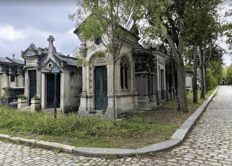 Père Lachaise Cemetery