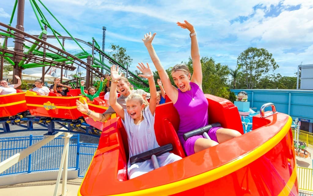 2-Day Pass: Dreamworld Gold Coast + SkyPoint Observation Deck Tickets (2 Day Pass: Dream World Gold Coast + Sky Point)