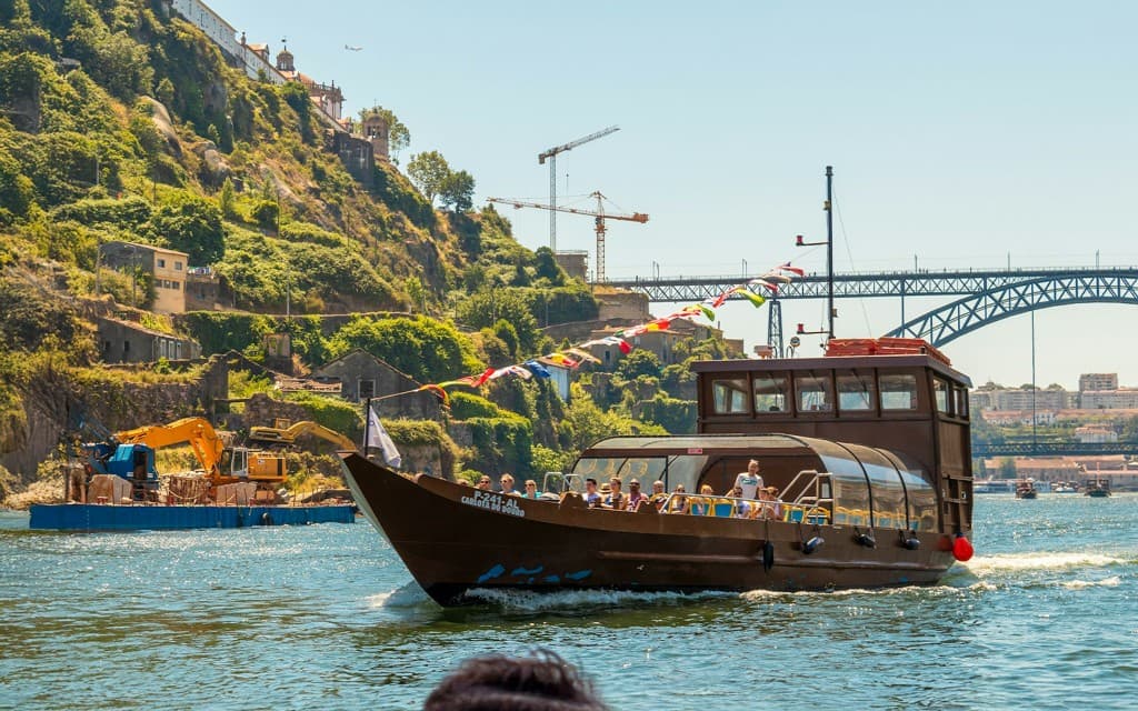 6 Bridges Douro River Cruise (From Cais de Gaia: Six Bridges Cruise)