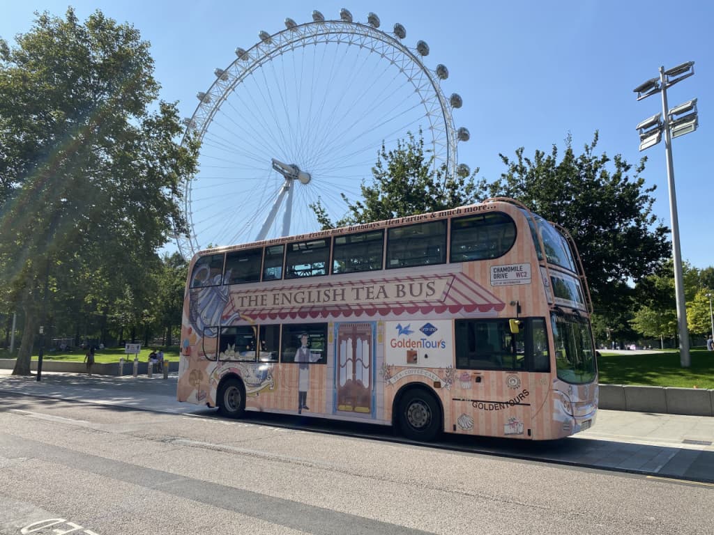 Afternoon Tea Bus with Panoramic Tour of London (Afternoon Tea Bus with Panoramic Tour of London - Lower Deck)