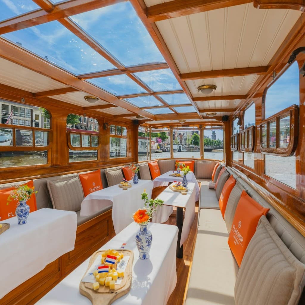 Amsterdam: Flagship Cheese & Wine Cruise