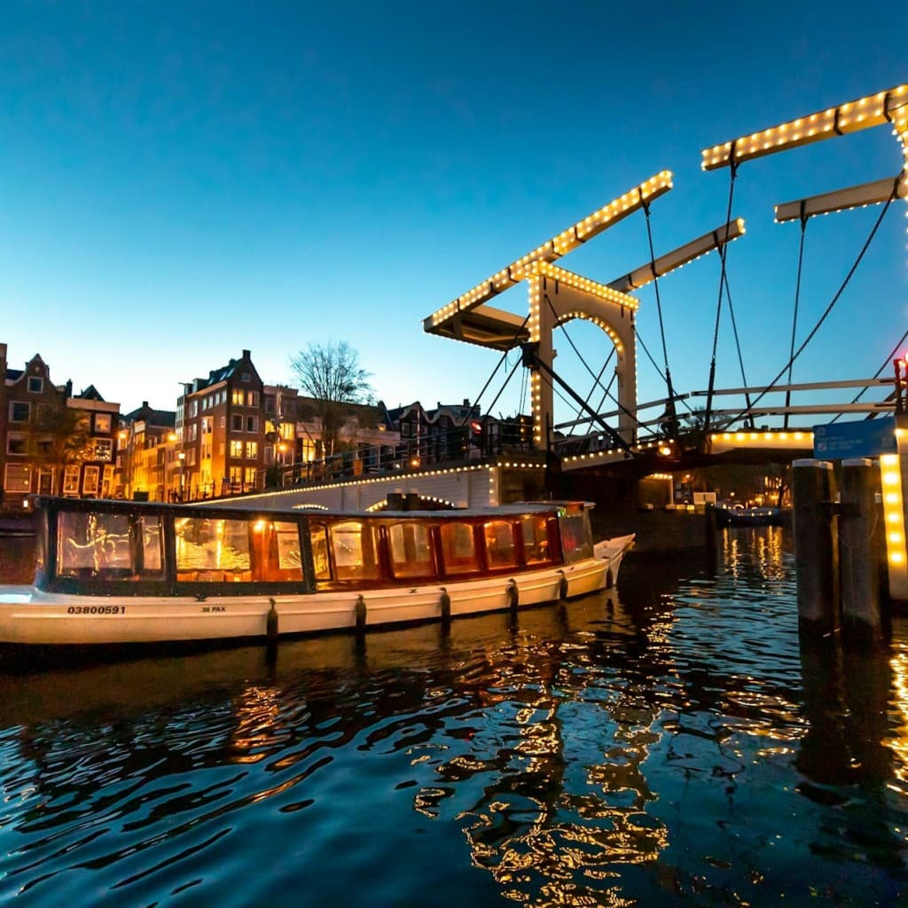 Amsterdam: Flagship Evening Open Boat Cruise