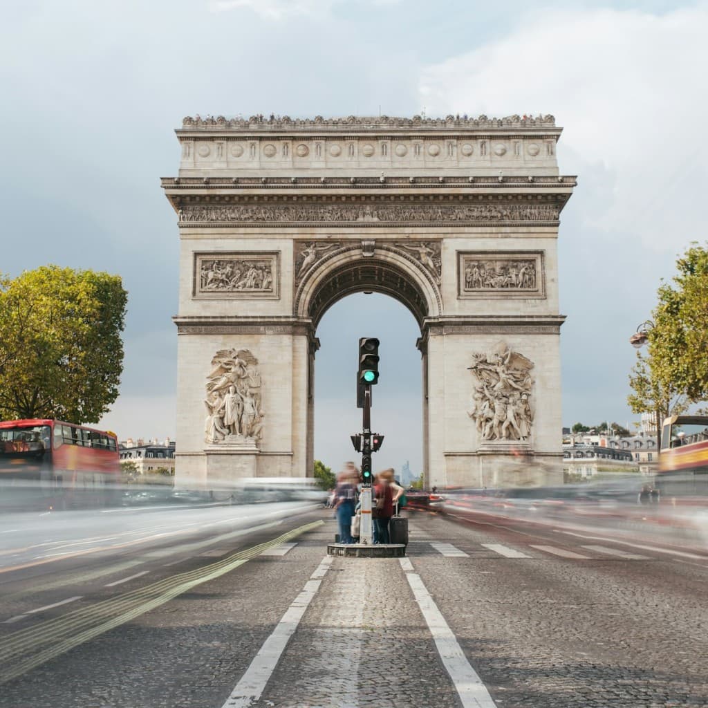 Arc de Triomphe: Entry ticket + Rooftop Access