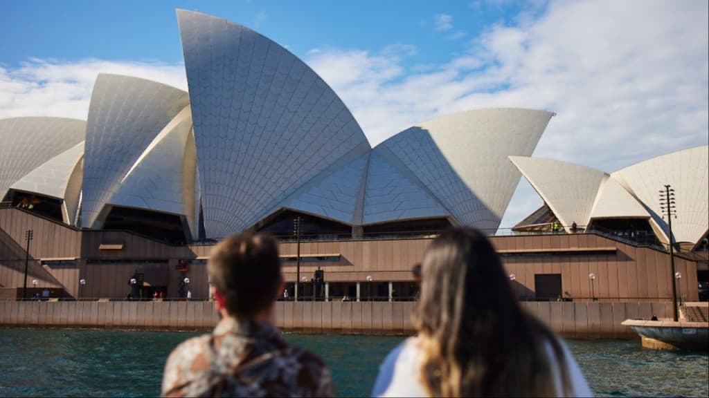 Sydney Harbour Buffet Lunch Discovery Cruise
