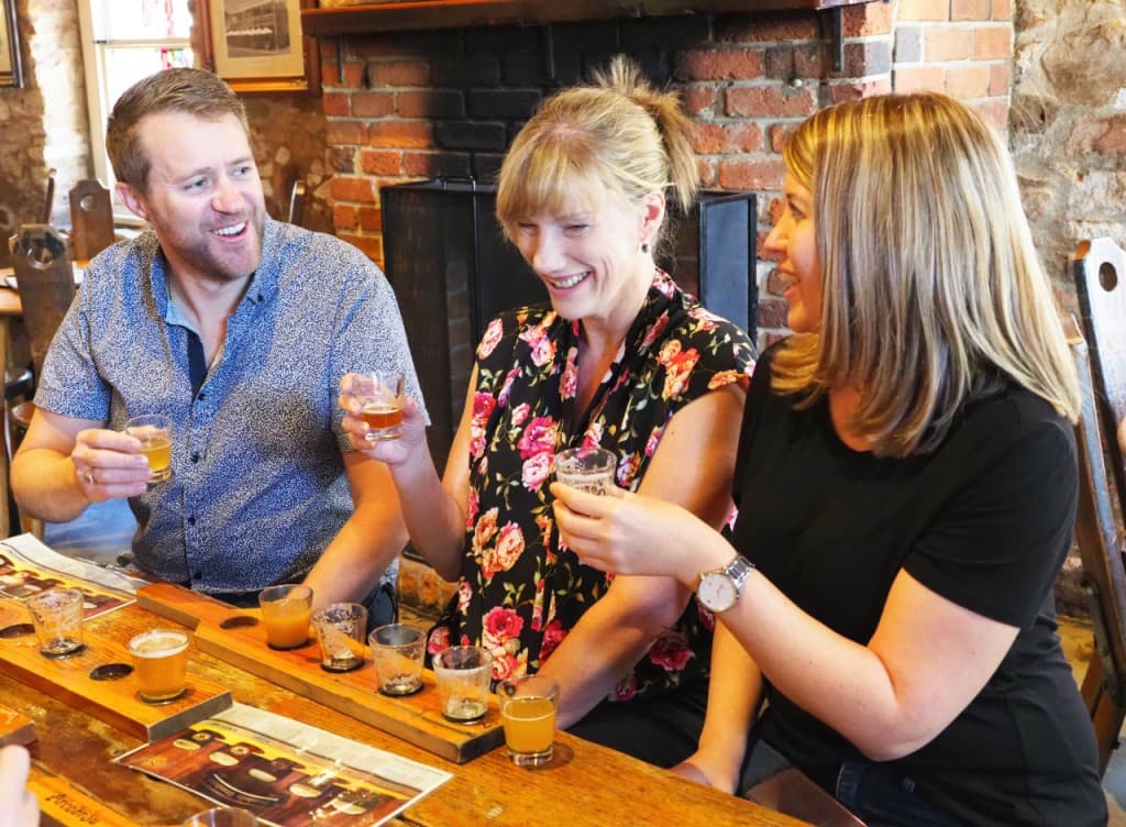 Ultimate Adelaide City and Hahndorf Tour (Adelaide City and Hahndorf Tour)