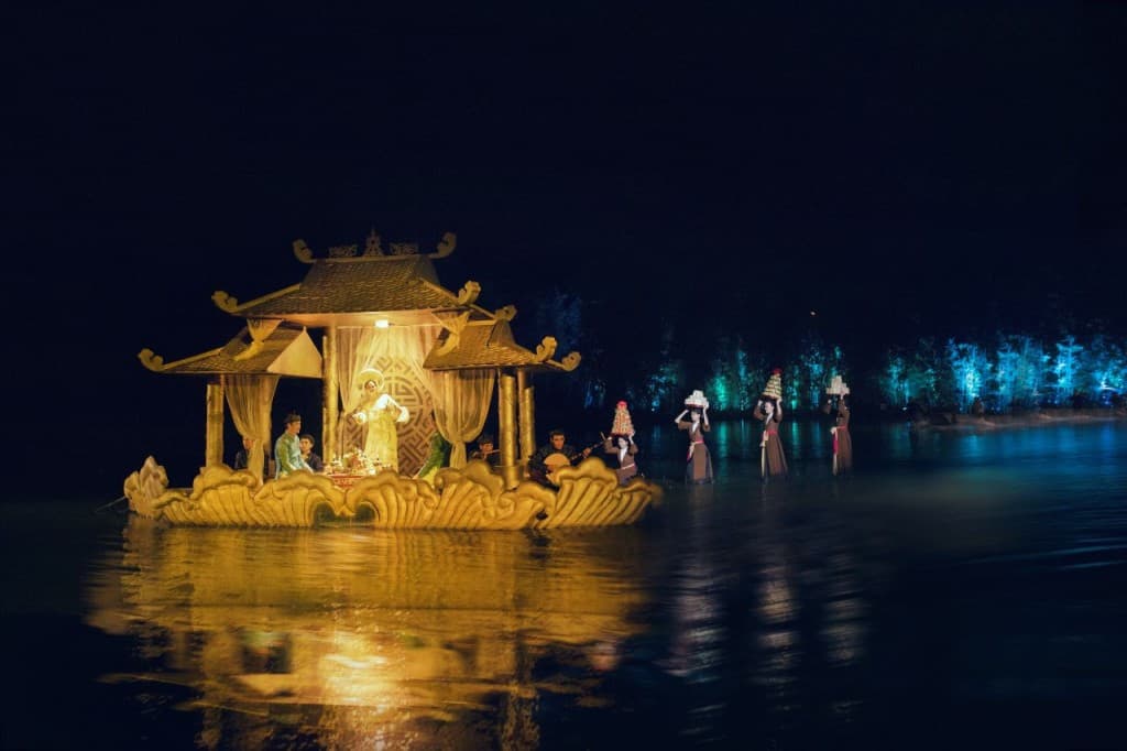 The Quintessence of Tonkin Show in Hanoi (Platinum Seating (7:30 PM) + Round Trip Transfers from Imperial Citatel (pick-up 4:00 PM to 4:15 PM))
