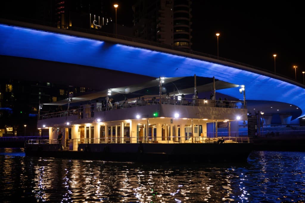 Alexandra Sea Lounge Dinner Cruise in Dubai Marina (Alexandra Sea Lounge Dinner Cruise in Dubai Marina with Unlimited House Drinks)
