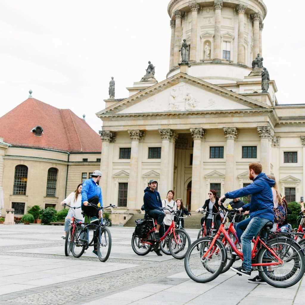 Berlin: City Highlights Guided Bike Tour