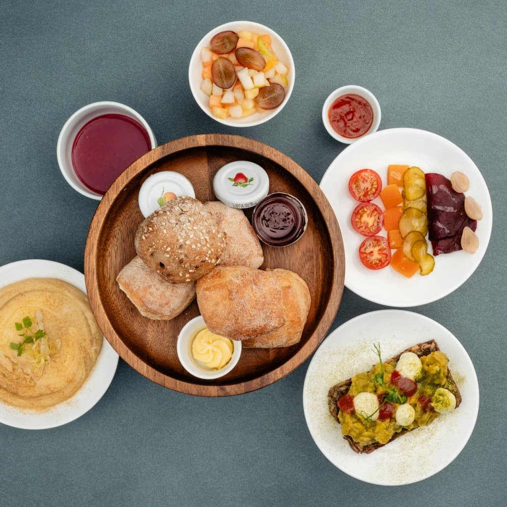 Berlin TV Tower: Admission + Breakfast