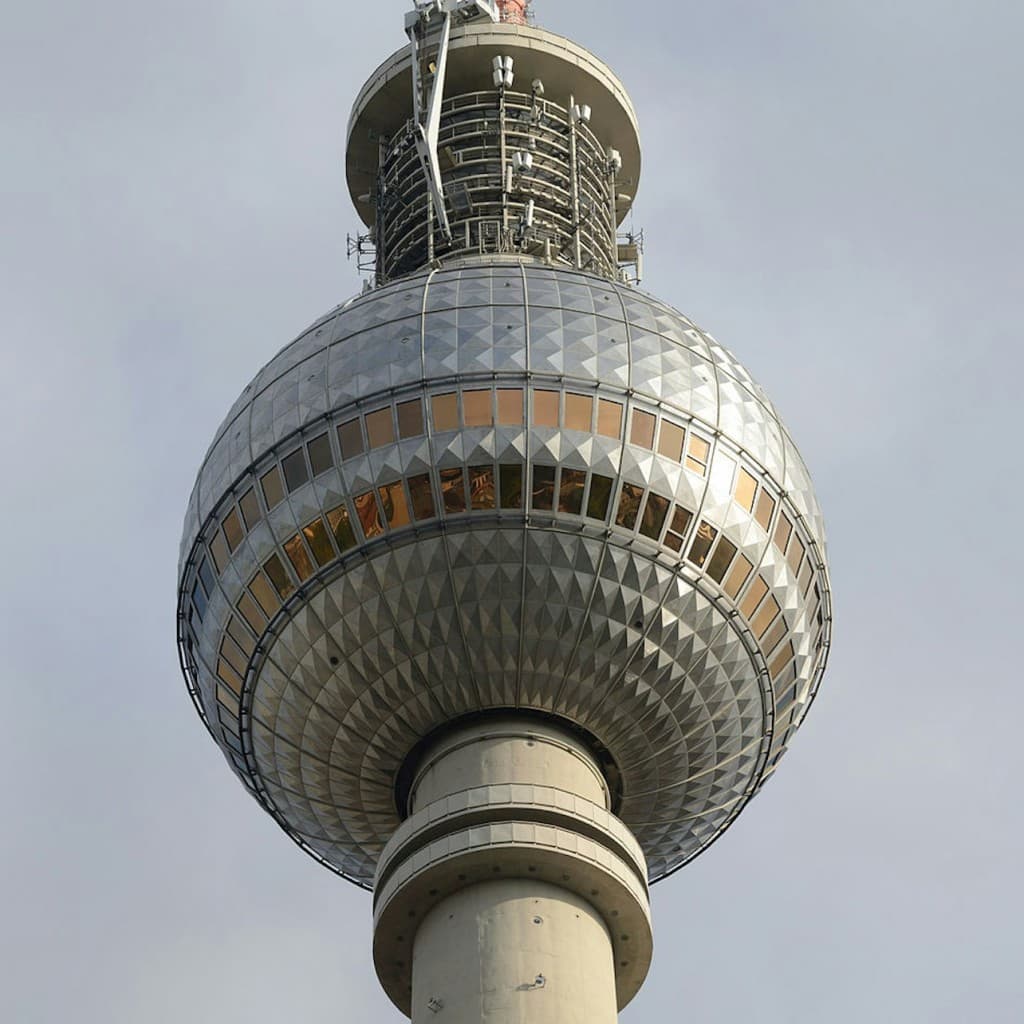 Berlin TV Tower: Admission + Table Reservation