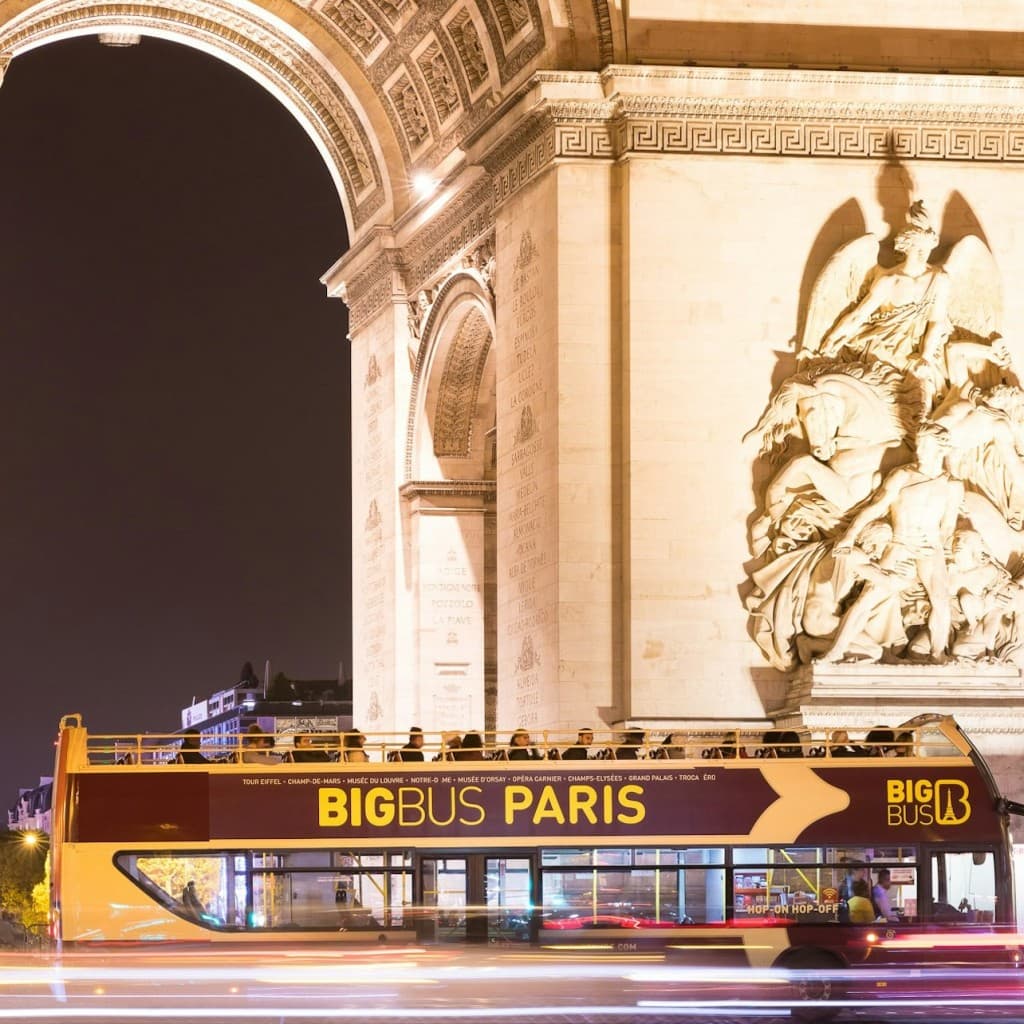 Big Bus Paris: 2-Hour Night Tour - Weekdays