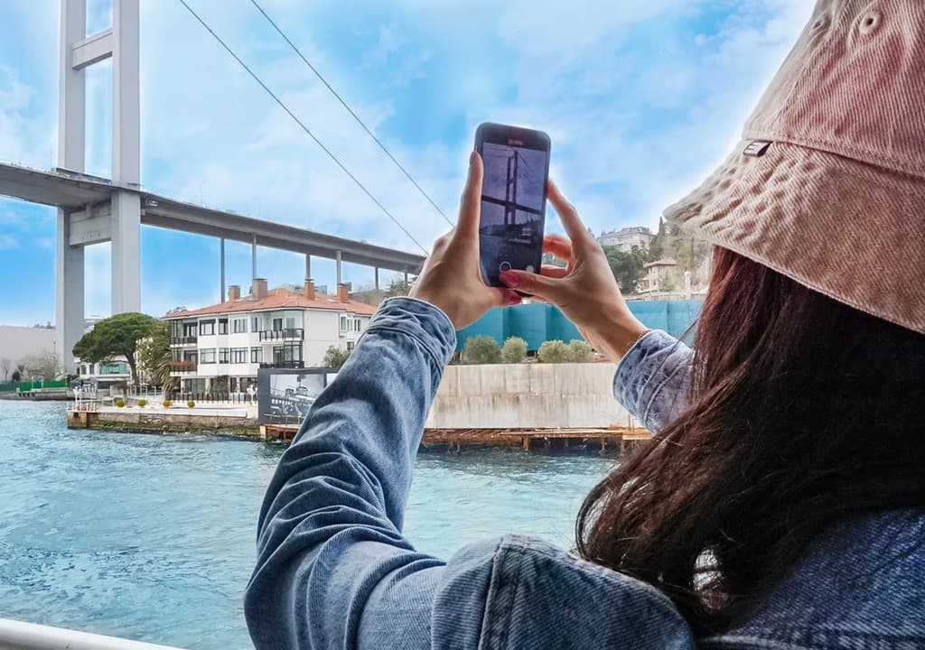 Golden Horn & Bosphorus Cruise Tour + Audio Guide