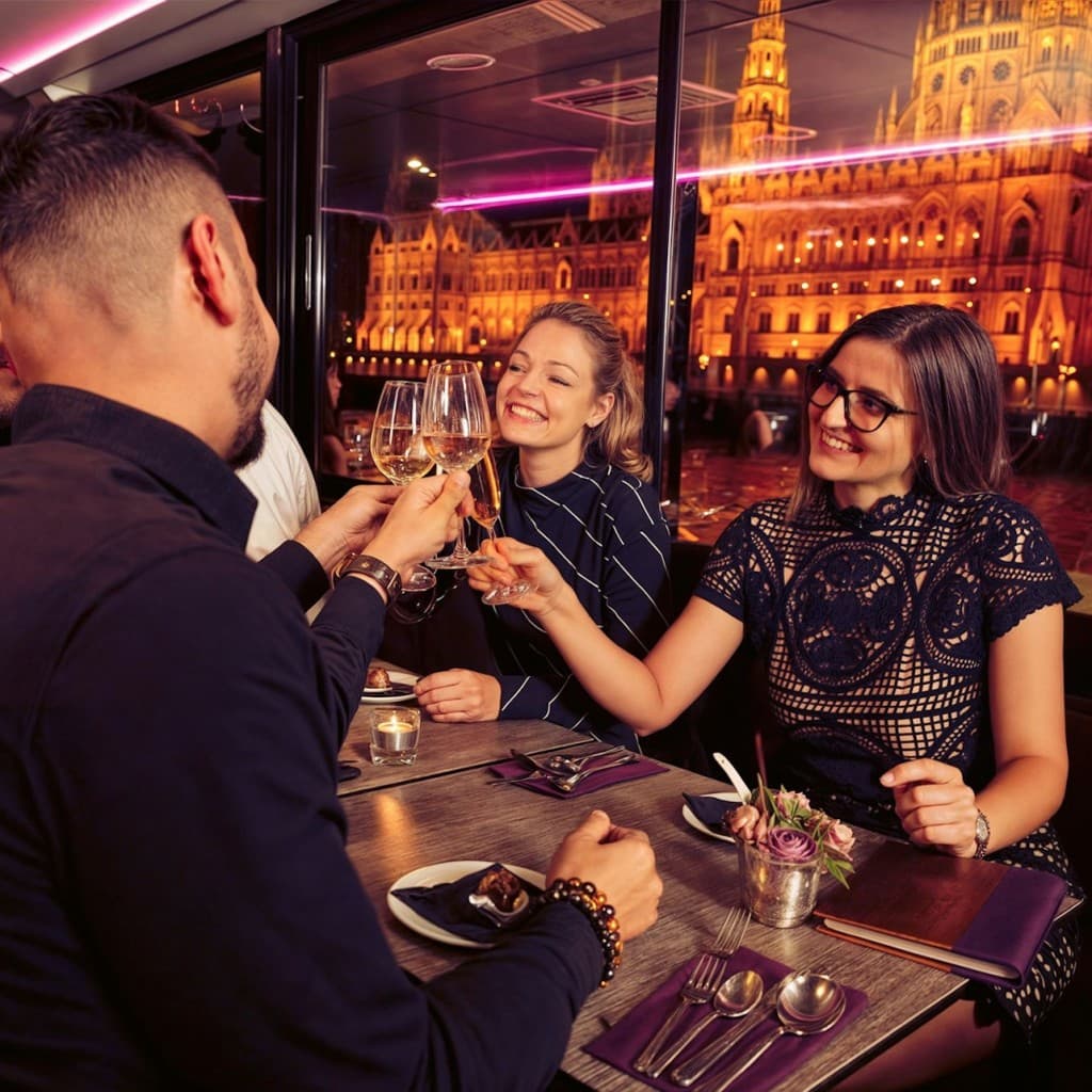 Budapest: Danube River Dinner Cruise