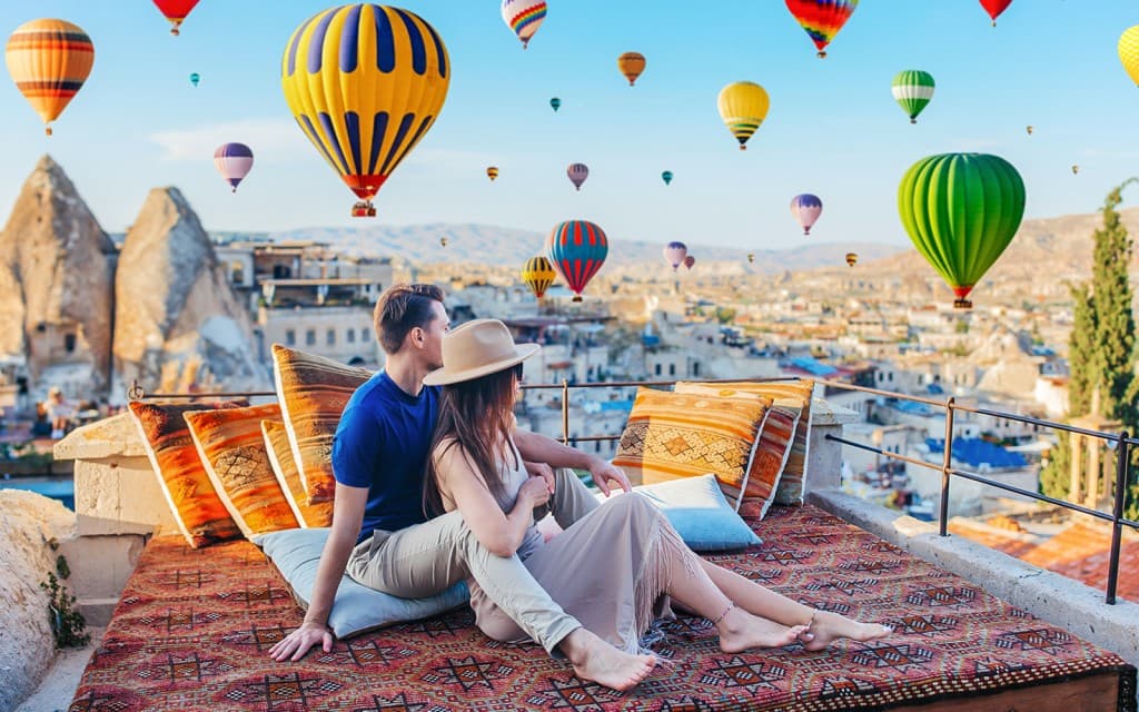 Cappadocia Super Combo: Hot Air Balloon Watching + Red Tour and ATV Tour or Horse Ride (Sunrise Balloon Watching, Red Tour & Horse Ride)