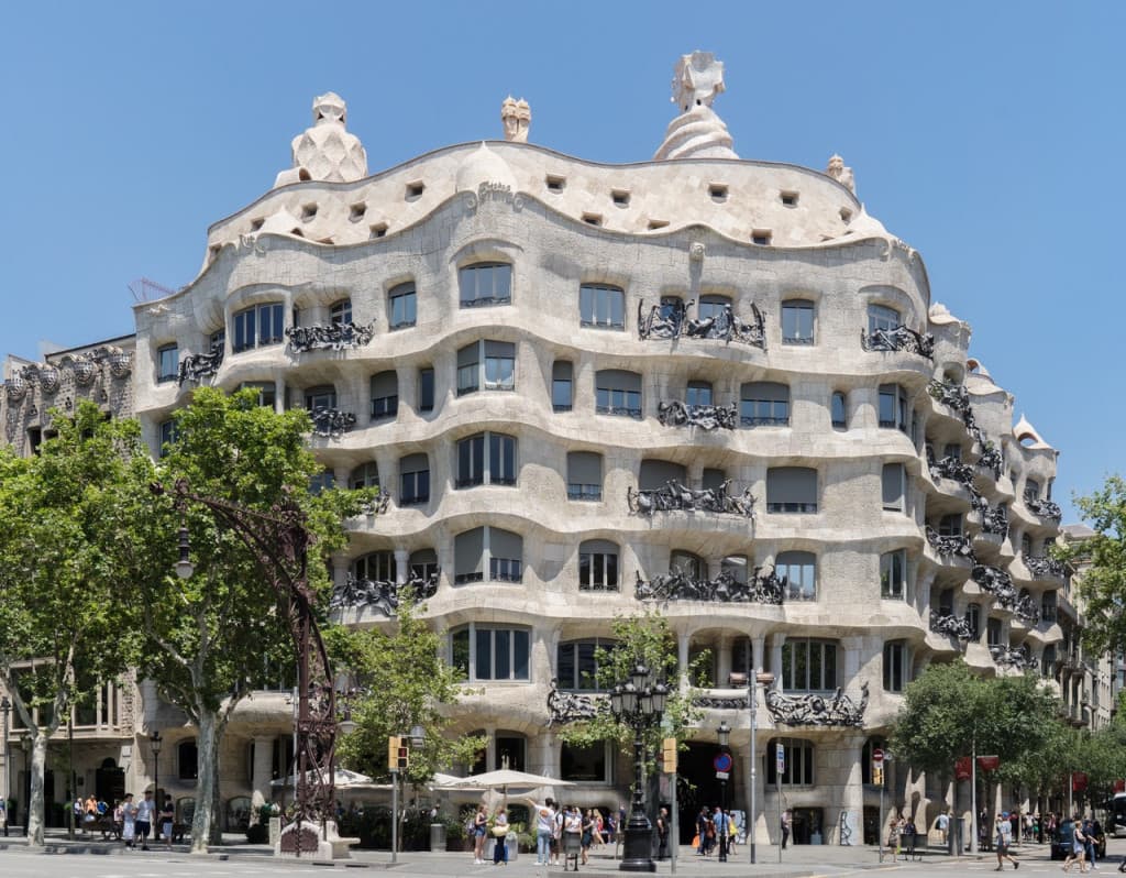 Casa Mila La Pedrera Ticket (La Pedrera Premium Ticket)