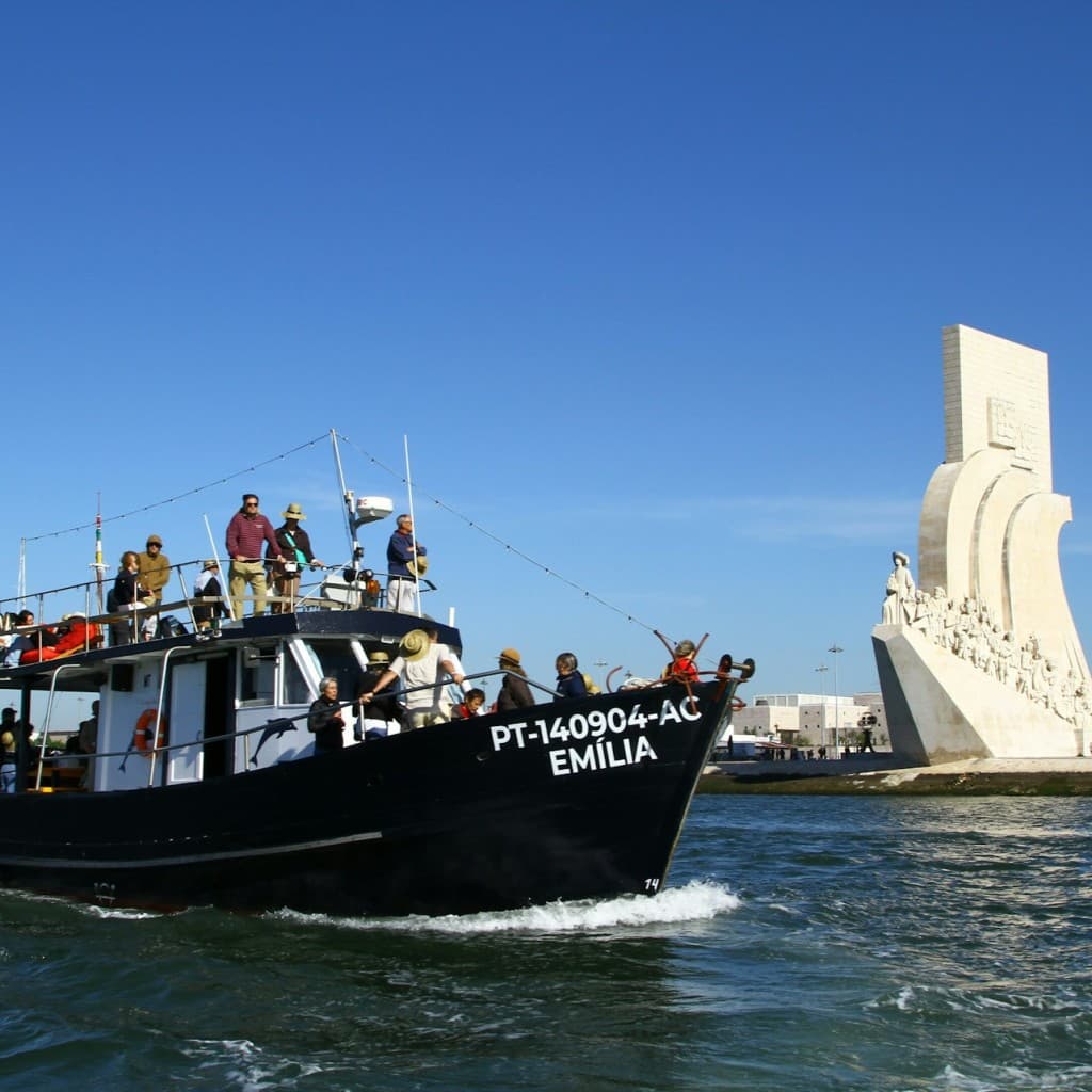 Cascais: One-Way Cruise from Lisbon + Drinks
