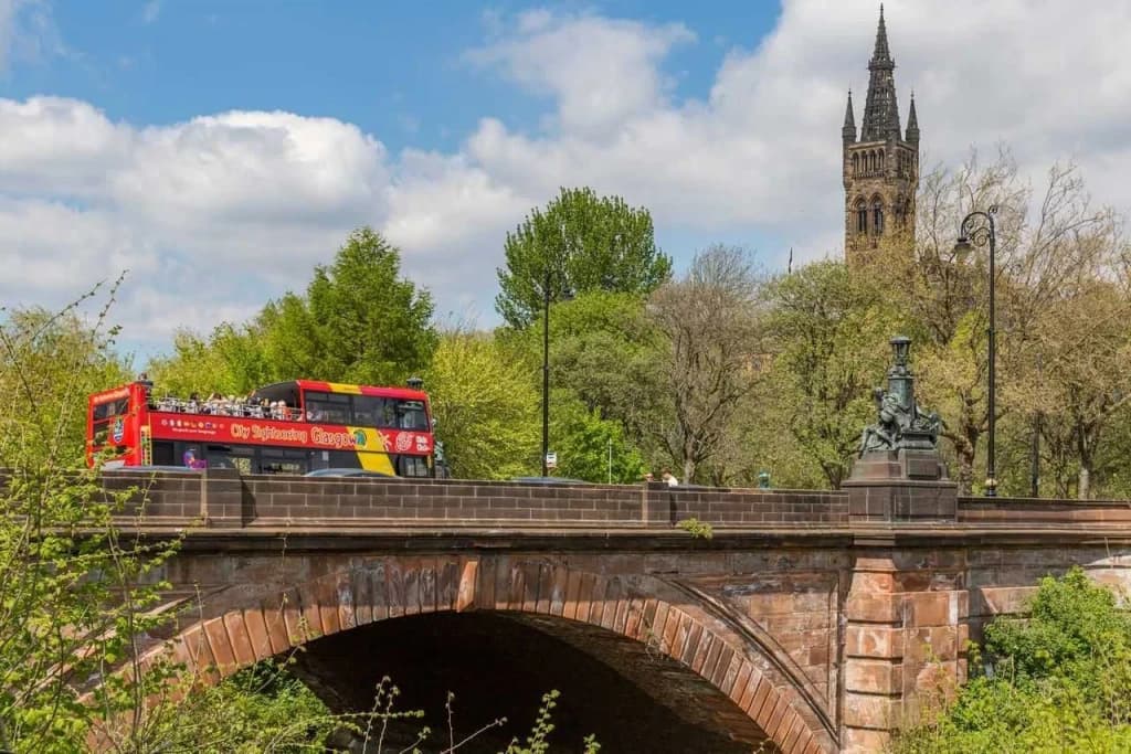 City Sightseeing Glasgow Hop-on Hop-off Bus Tour (Family Package for Two Days)