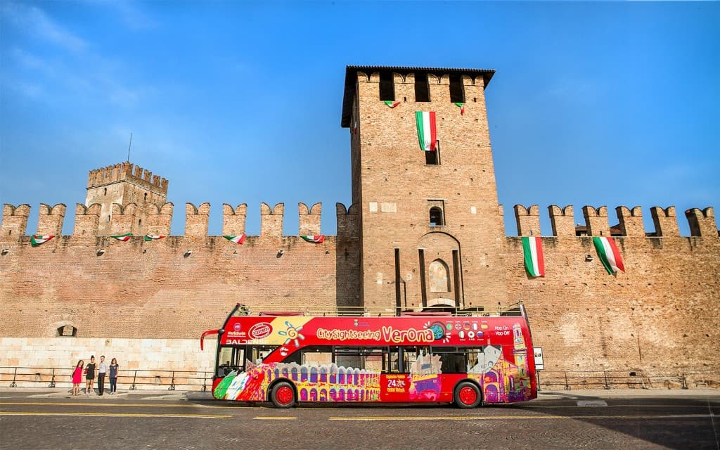 City Sightseeing: Verona Hop-on Hop-off Bus Tour (48-Hour HOHO Pass)