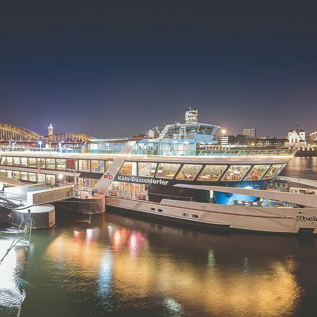 Cologne: Rhine River Winter Afternoon Boat Cruise