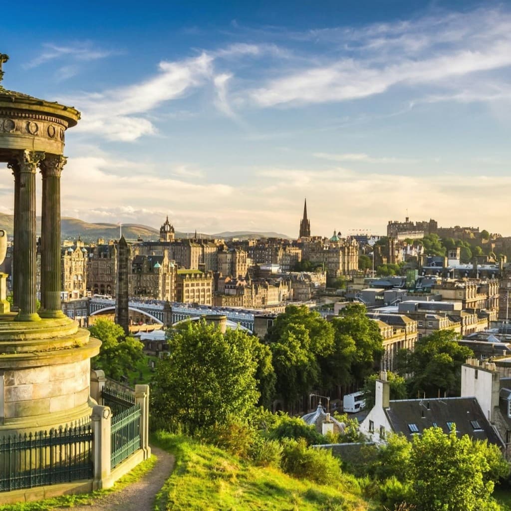Edinburgh The Royal City: Day Tour from London