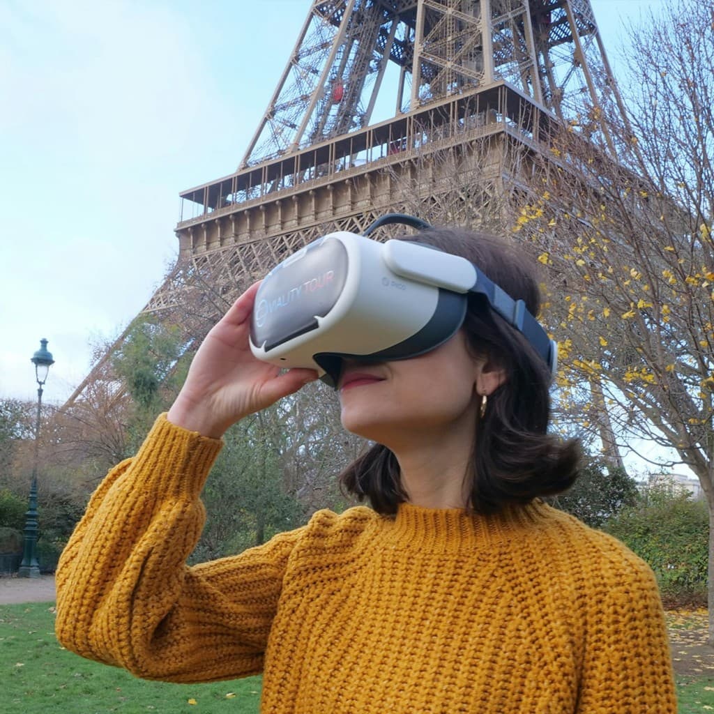 Eiffel Tower: Guided VR Experience
