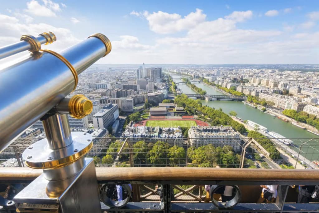 Eiffel Tower Reserved Access Tickets with Optional Summit (2nd Floor and Summit Access via Lift with English-Speaking Host)