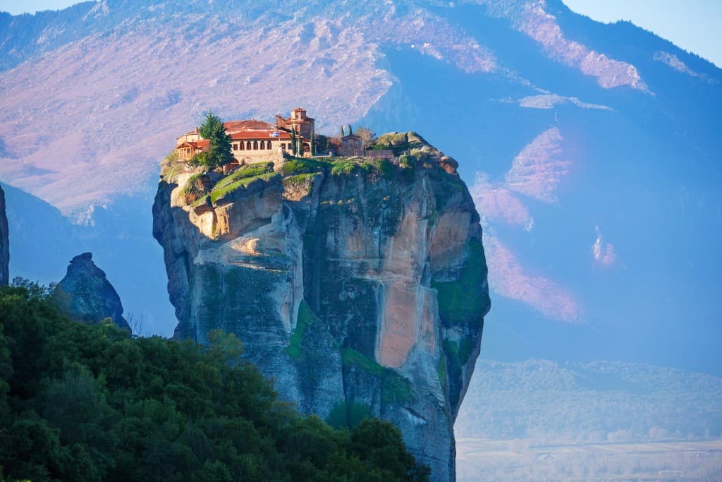 From Athens: Meteora Day Trip with 6 Languages Audioguide - without lunch