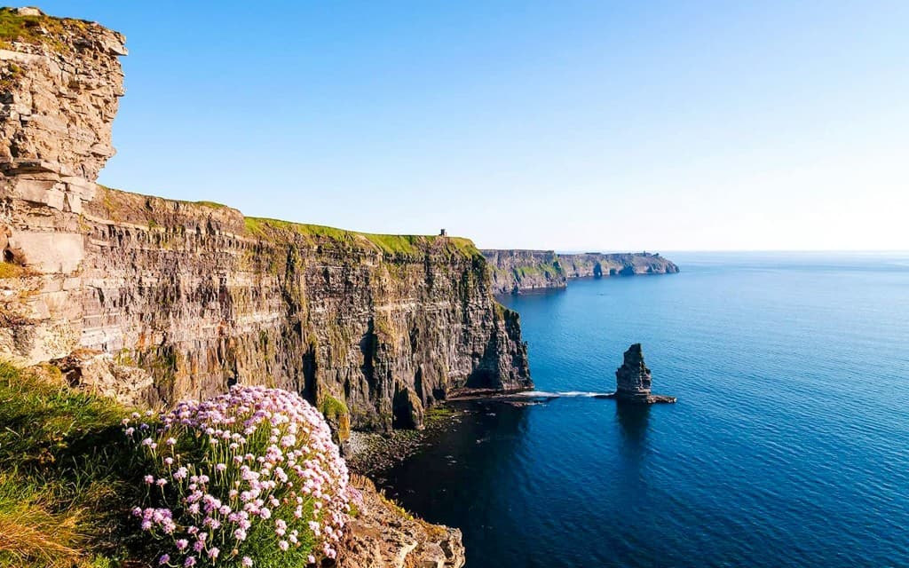 From Galway: Cliffs of Moher and Aran Islands Full-Day Tour (Cliffs of Moher and Aran Islands Day Tour )