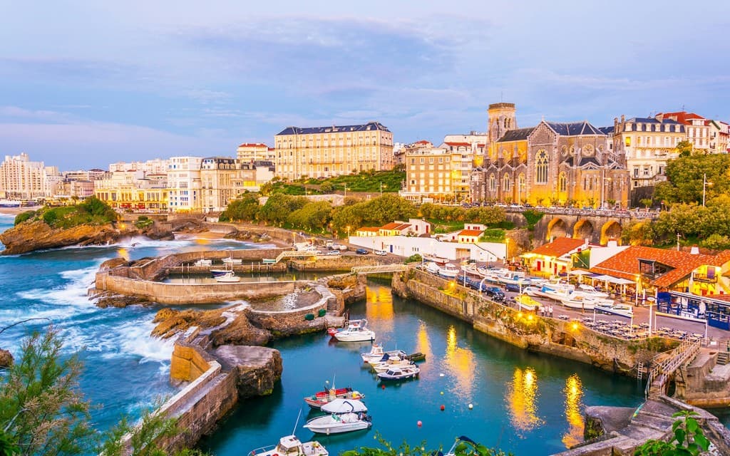 Full-Day Tour of Basque Country from Bilbao (Biarritz Saint Jean de Luz & San Sebastian)