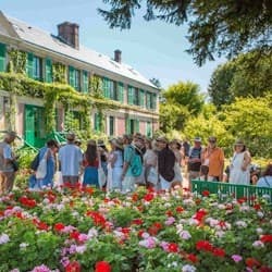 Giverny: Impressionist Day Trip from Paris with Audio Guide