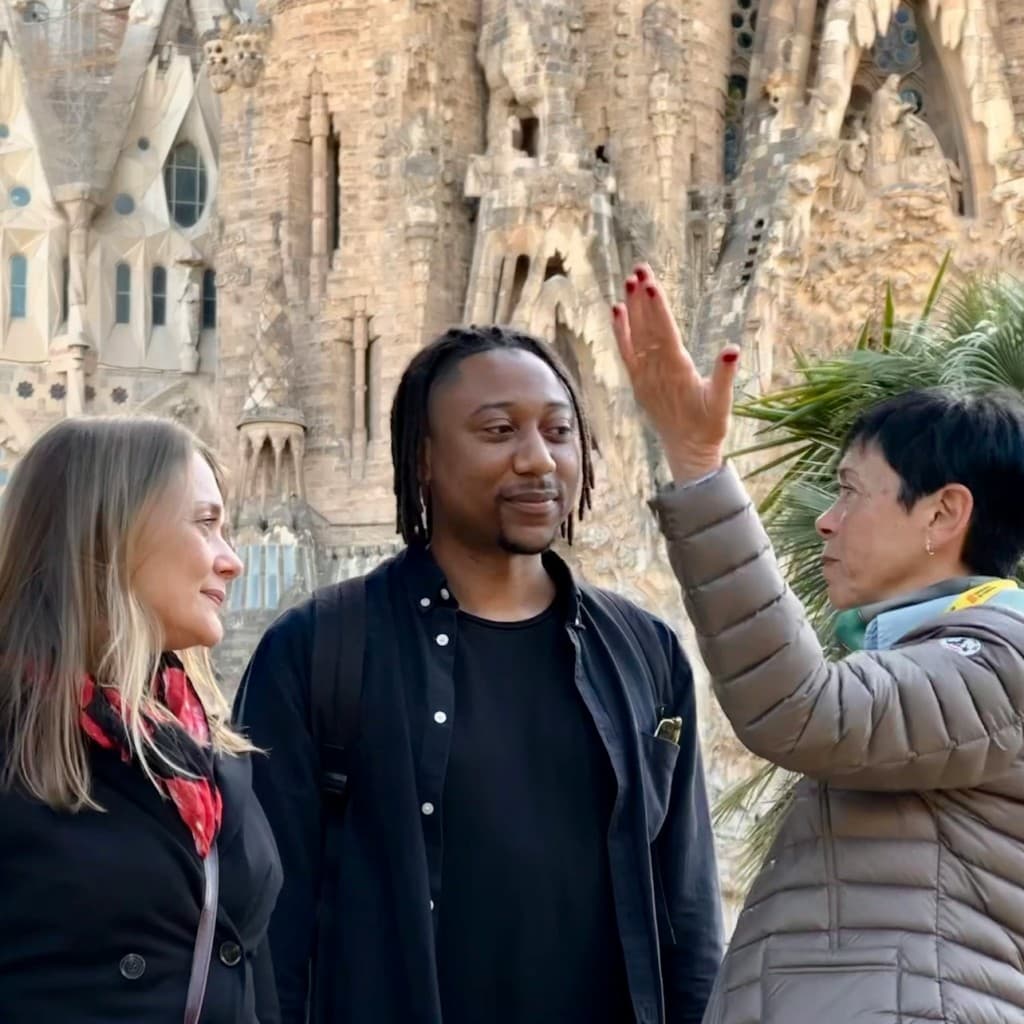 Go With A Local: Skip-The-Line Sagrada Família Tour in German