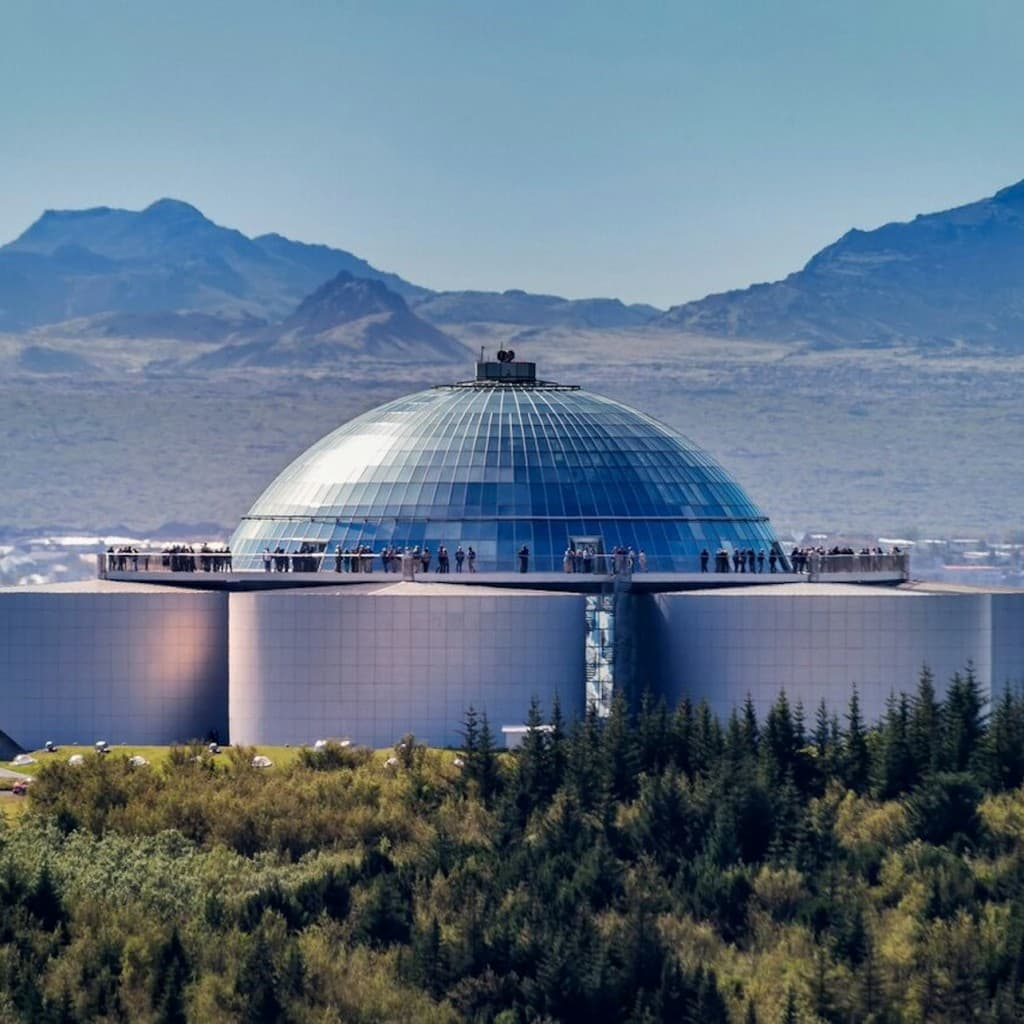 Golden Circle: Tour from Reykjavik + Perlan Museum Entry