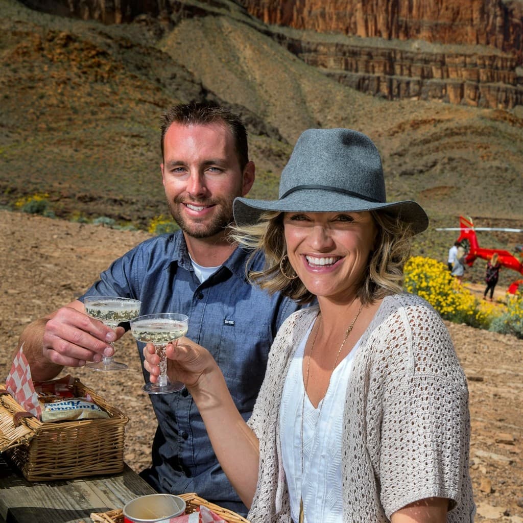 Grand Canyon: Grand Celebration Helicopter Tour