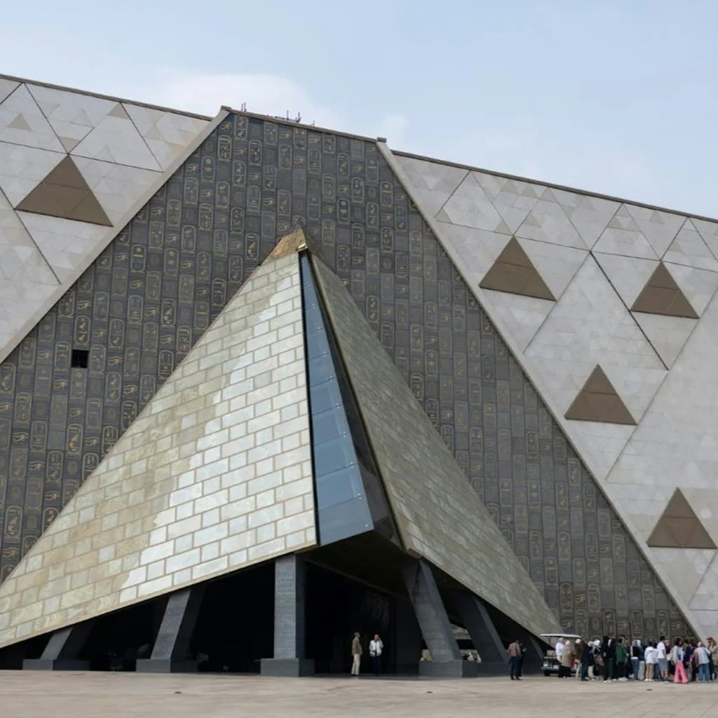 Grand Egyptian Museum: Skip The Line Ticket + Guided Tour + Lunch + Transport