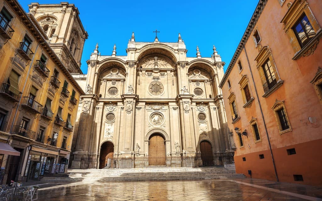 Guided Tour of the Alhambra, Granada Cathedral and Royal Chapel (English-Guided Tour)