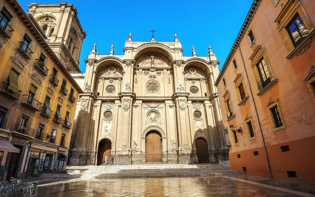 Guided Tour of the Alhambra, Granada Cathedral and Royal Chapel (English-Guided Tour)