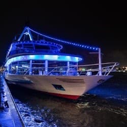 Hamburg: Elbe River Saturday Night Boat Party