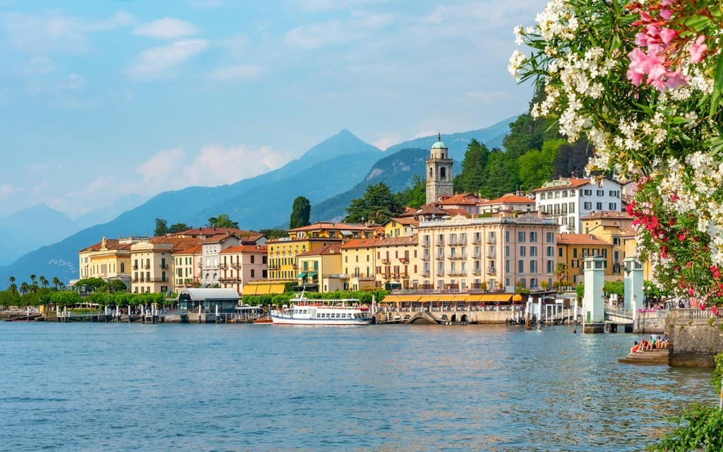 From Milan: Lake Como & Bellagio by Bus with Private Boat Tour (Bellagio & Lake Como Tour with Private Boat Cruise in English)
