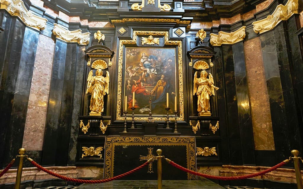 Wawel Castle & Cathedral Guided Tour (French Guided Tour of Wawel Castle, Cathedral & Wieliczka Salt Mine with Lunch)