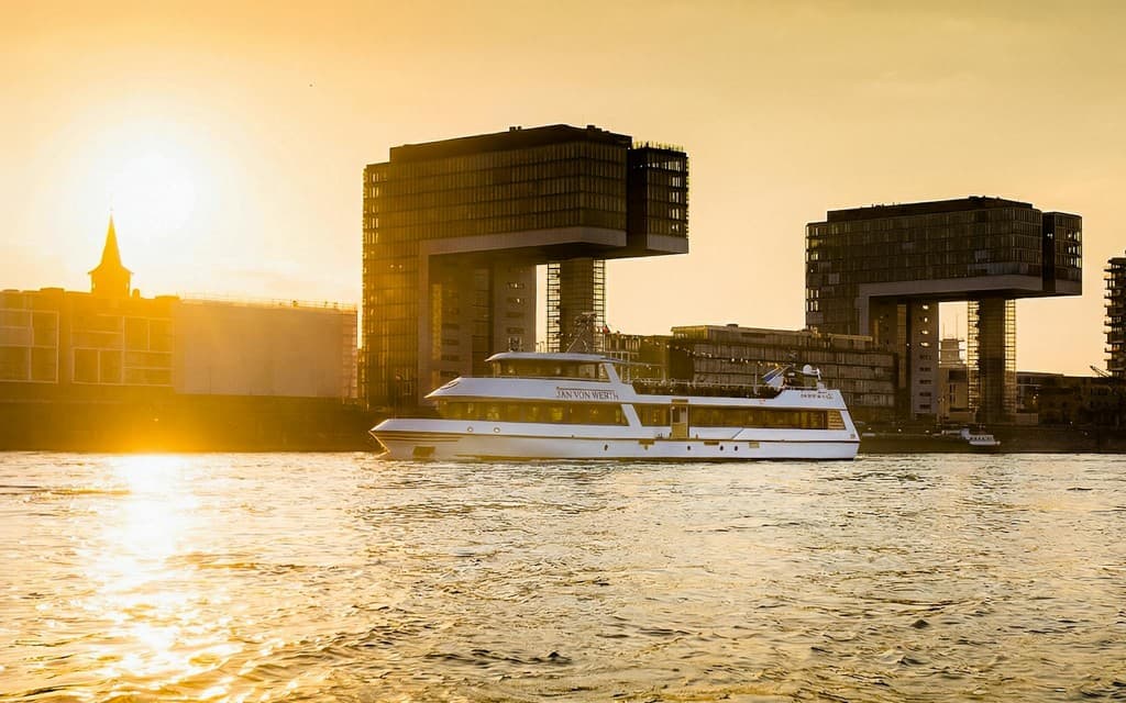 Cologne City Rhine River Evening Cruise with Lounge Music & DJ (2-Hour Evening Cruise)