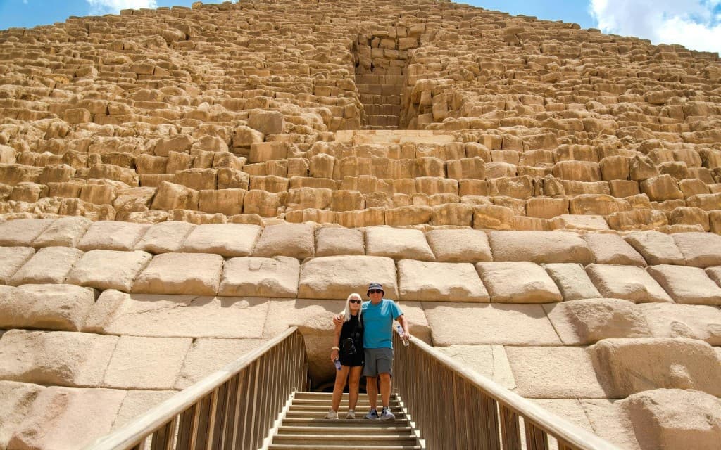 From Hurghada by Flight: Full-Day Cairo Tour with Grand Egyptian Museum & Pyramids of Giza (Small Group Tour: Pyramids of Giza Complex + Grand Egyptian Museum + Nile Boat Trip)